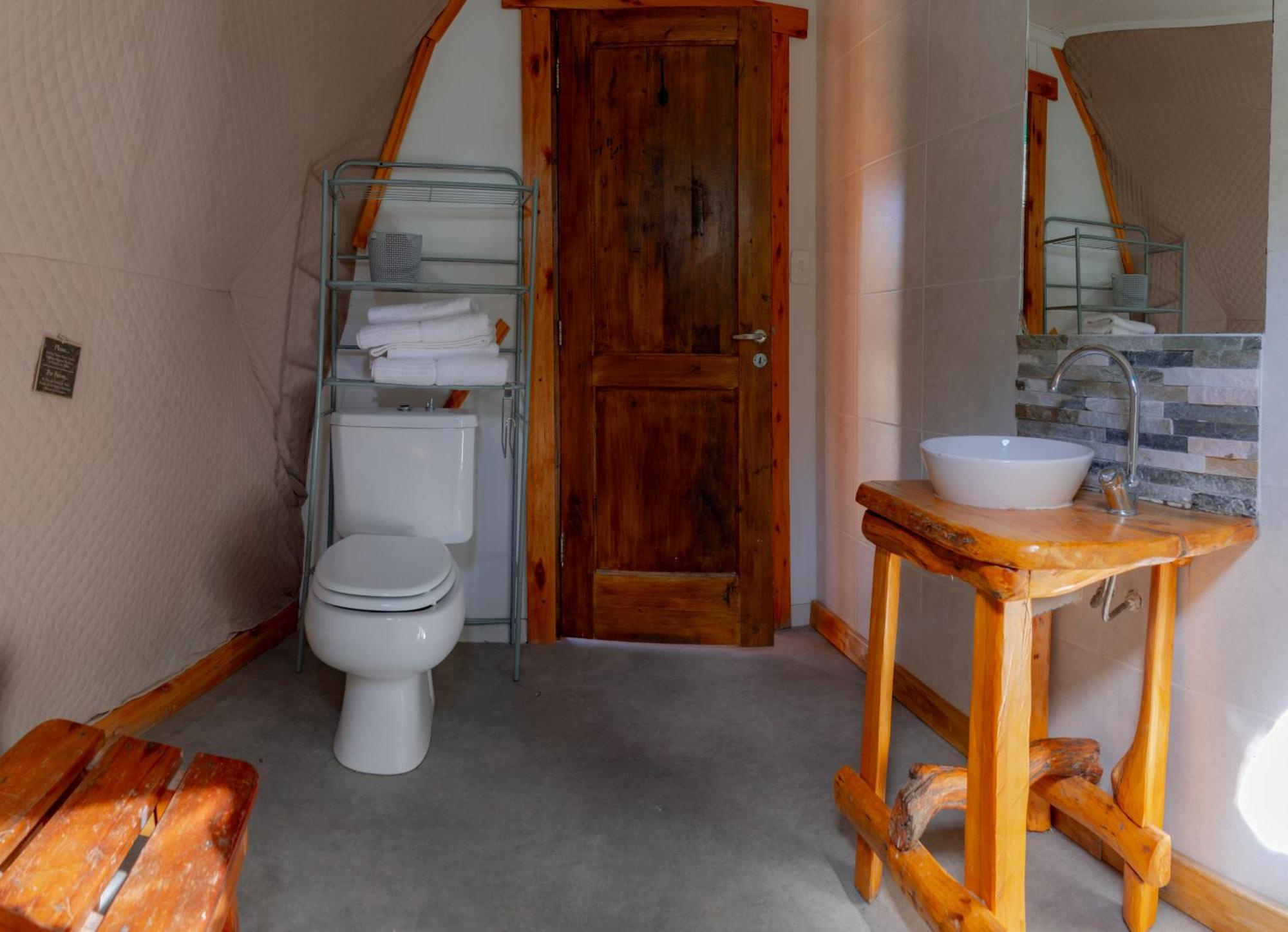 Patagonia Eco Domes Hotel El Chalten Exterior photo